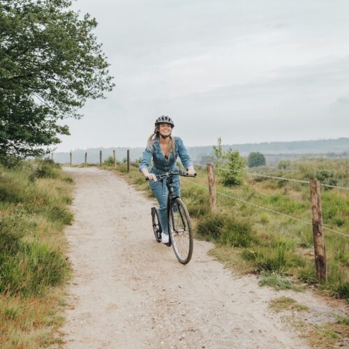 1.Kick-bike-biken-steppen-1-persoon-Natures-Gift-de-veluwe-actief-uitje-in-de-natuur-groen-sportief-vrienden-belevenis