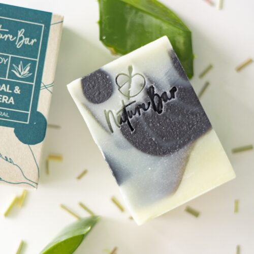 Charcoal & Aloe vera face bar van Nature Bar