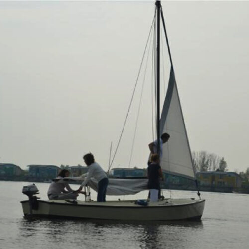 Zeilen over de Maas